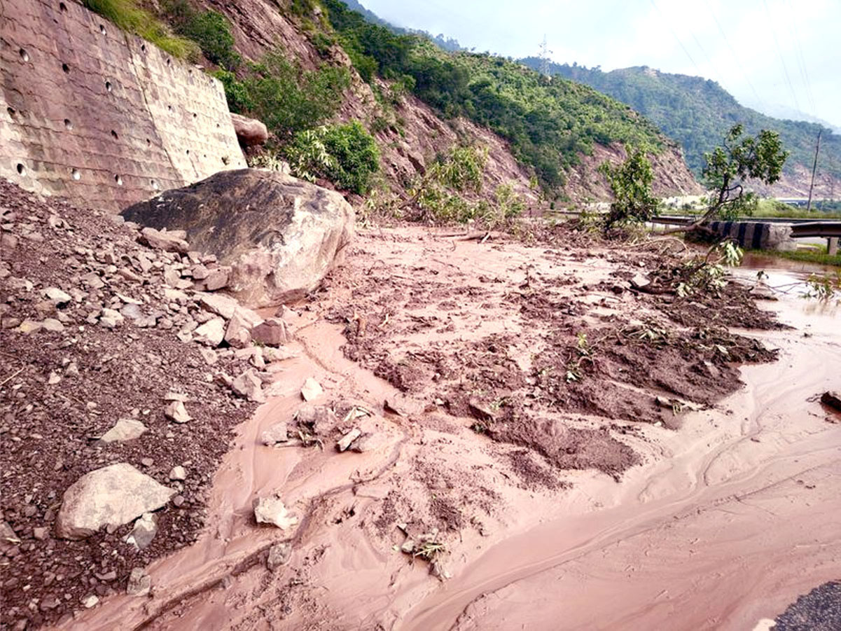 Jammu and Kashmir: 11 dead in cloudburst, landslides.